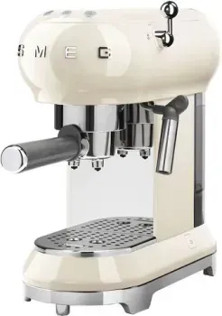 Smeg ECF01CREU