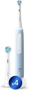 Oral-B iO 3 (с насадкой Ultimate Clean 4 шт, голубой)