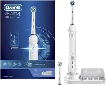 Oral-B Smart 4 4000N Cross Action + Sensi UltraThin D601.525.3 (белый)