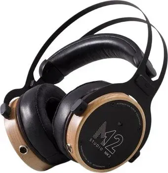 Kennerton M12 Studio MK2 (светлый, акация)