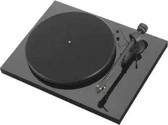 Pro-Ject Debut III (черный)