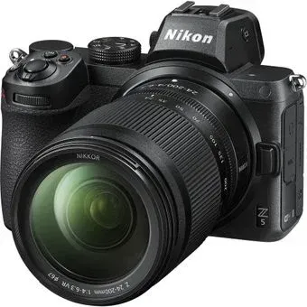Nikon Z5 Kit 24-200mm