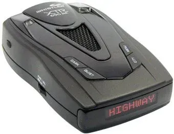 Whistler XTR-690SE