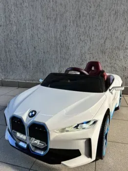 Baby Driver BMW I4 E001BB (белый)