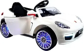 RiverToys Porsche Panamera A444AA (белый)