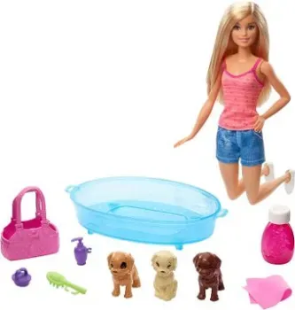 Barbie Купание щенков с куклой Барби GDJ37