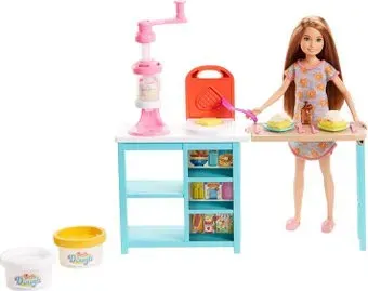 Barbie Breakfast Playset with Stacie Doll FRH74