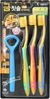 Dental Care С частицами золота мягкая щетина + скребок для языка 141463 (3 шт)