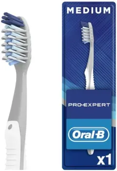Oral-B Pro-Expert Clean средней жесткости (1 шт)