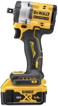 DeWalt DCF921P2LRT (с 2-мя АКБ, кейс)