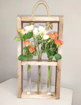 Florbox Деревянная для композиций на 3 колбы с розой кустовой 43x23 см (натуральный)