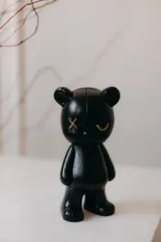 К.РАМА Мишка кожаный Kaws & Bearbrick (черный)