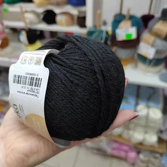 Пехорка Перуанская альпака 02 50 г 150 м (черный)