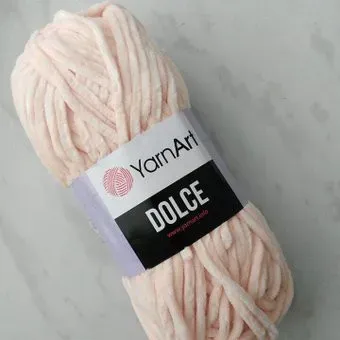 Yarnart Dolce 100% микрополиэстер 779 100 г (120 м, светлый персик)