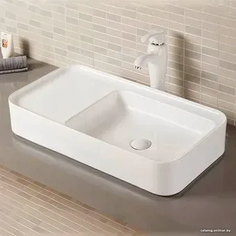 Melana MLN-A572